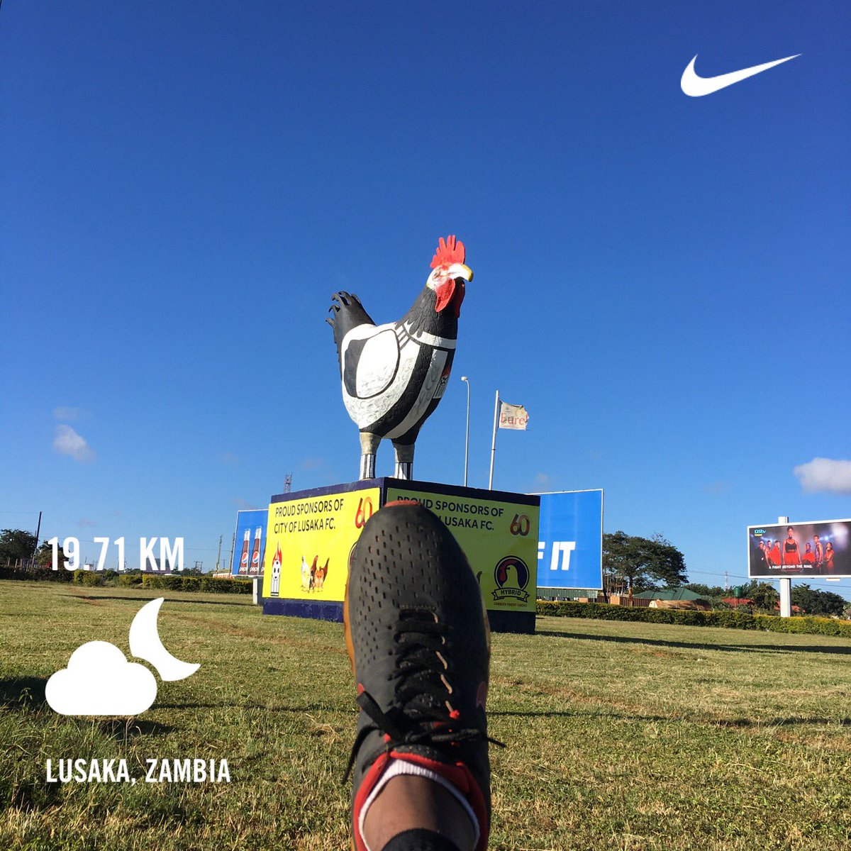 kabwelazm's tweet photo. Stand tall and face the challenge, your growth lies behind the corner.
#exploringmycity #lusaka #dontpark https://t.co/49zc15lKSj