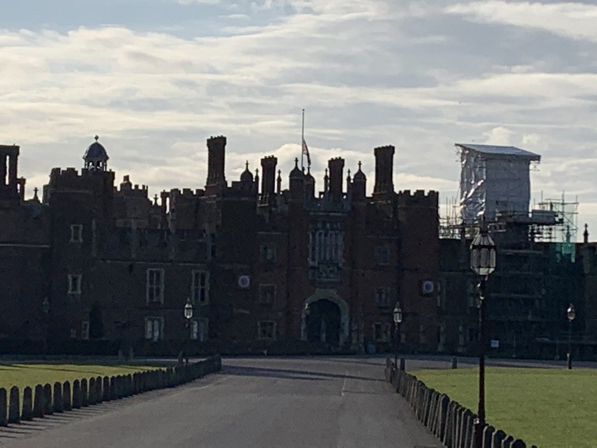 Hampton Court Palace (flag at half-mast) boasts some of the finest Tudor architecture in England. Begun by Cardinal Wolsey in 1515, purloined by Henry VIII in 1525, it played host to 5 of his 6 queens, 2 of whom – Jane Seymour & Catherine Howard – still reputedly haunt its halls.