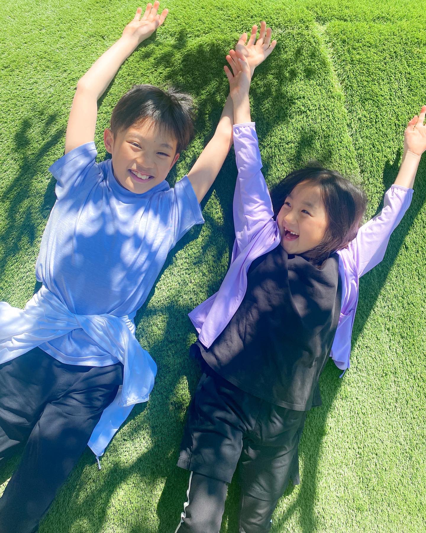 Naho 外で遊ぶなら 子供達は毎日 エアリズム でもいいんじゃないかな 詳細はinstagramへ T Co Ij0hauiq6t Uniqlo ユニクロ ユニクロコーデ ユニクロ新作 キッズコーデ Uniqloginza Pr Sportutilitywear Hellomysport