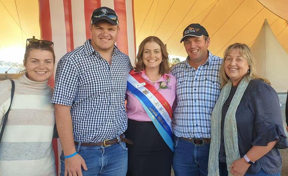 NSWASCNextGen's tweet photo. Congratulations to Jessica Neale of Cootamundra Show in being named the 2021 @thelandnews @eastershow Showgirl! 🎡
Runner Up Stephanie Ferguson of @bathurstshow
2nd Runner Up Kate Webster of Wagga Wagga Show Society 
#ASCNextGen #BestinShow #MyEasterShow #YouthinAg https://t.co/RONRt5g6ad