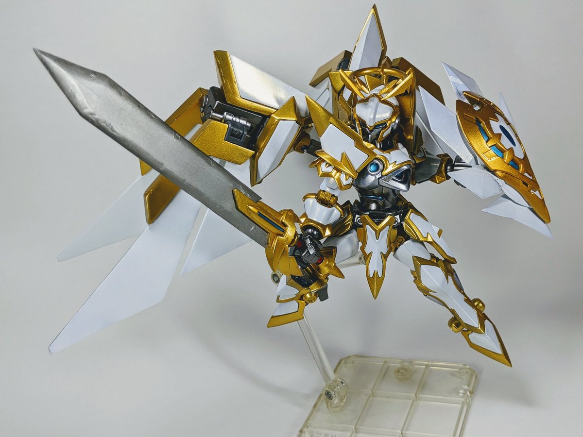 これを見た人は赤・青・黄の画像一枚ずつ貼れ #LBX #ダンボール戦機