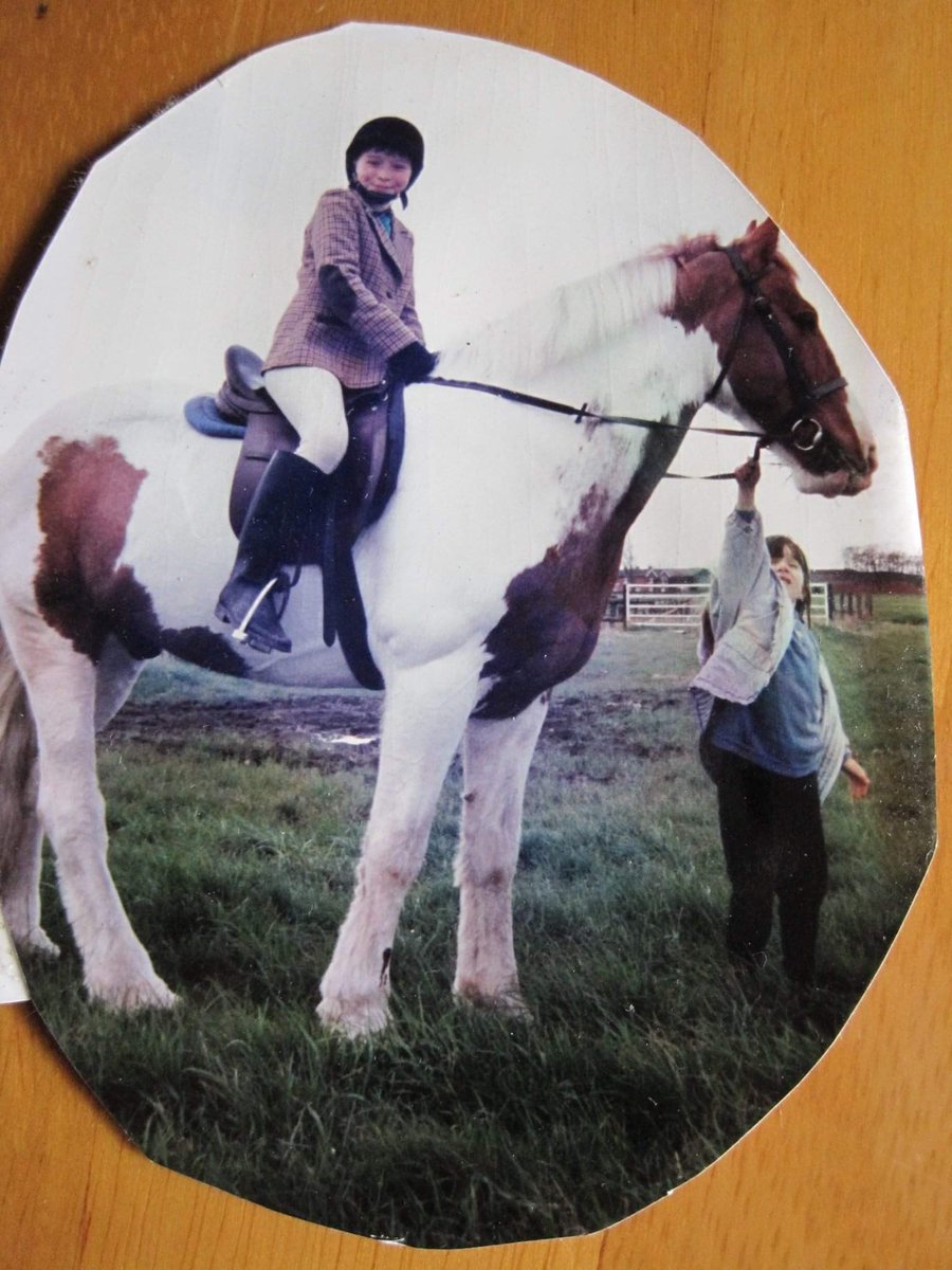 This #Throwback appeared today. @Jo_N07 and I rode and won the #GrandNational in our grandparents back garden as kids. Yesterday #RachaelBlackmore did it for real!
Yes I suppose gender does come into it but at the end of the day, she's just a blimmin good rider!!!!