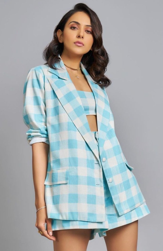 EyrSd46U4AI1RuD?format=jpg&name=medium