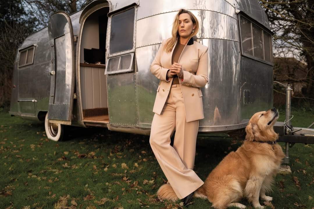 kateswinslets's tweet photo. just 2 of the things i love most in life: kate winslet and dogs https://t.co/HMJpeQFXeD