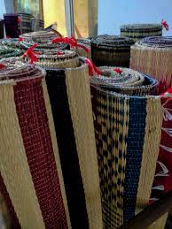 7)Pulpaya MatsPulpaya, which is a traditional grass mat, is one of the oldest handicraft items of South India that brings you the virtue of nature in the form of a utilitarian product.  @Muralik79739498  @SortedEagle  @VertigoWarrior  @balbir59