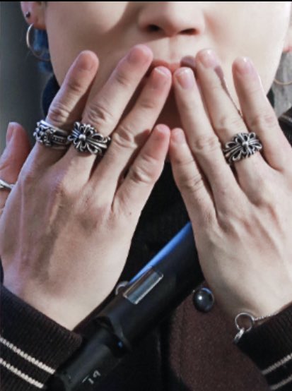 hands