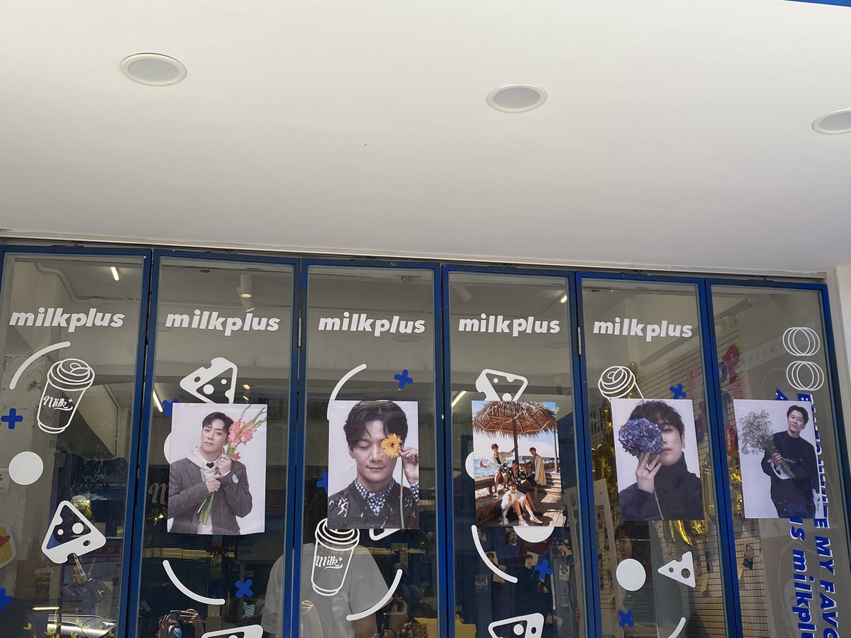 sophiakies's tweet photo. Sechskies debut 24th anniversary event in Guangzhou China https://t.co/cxM0lM0MaY