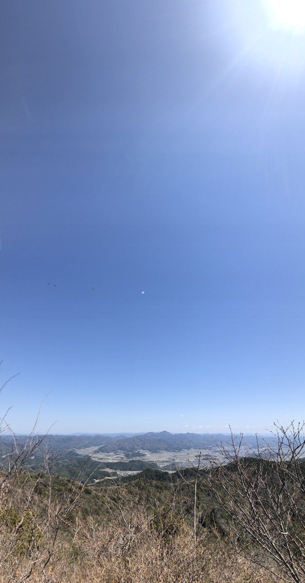 t503saka's tweet photo. ⛰白髪岳→松尾山に行きました〜
頂上は３６０度眺め良し！
コーヒー☕️も最高〜😊
さすが関西百名山の１つで丹波富士といわれてる⛰です。
今日は、ゆで卵カレー😋 https://t.co/fNNAGFqTze