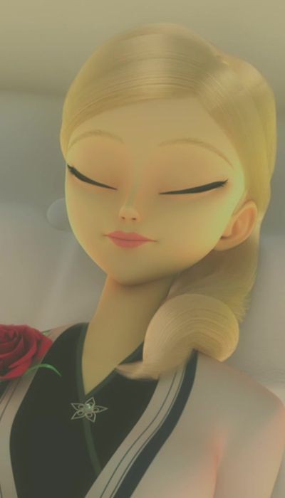 SraDeNamjoon's tweet photo. Se dan cuenta de que hawk moth dice que ha esperado ese momento por 15 años, Adrien ni nacía aún y Emilie estaba despierta. Se supone que lo que dejó a Emilie inconsciente es el miraculous del pavo real, ella sabía de la existencia de ellos y si ¿Emilie es villana?🤔
#MLBShanghai https://t.co/g4f1C08NEK