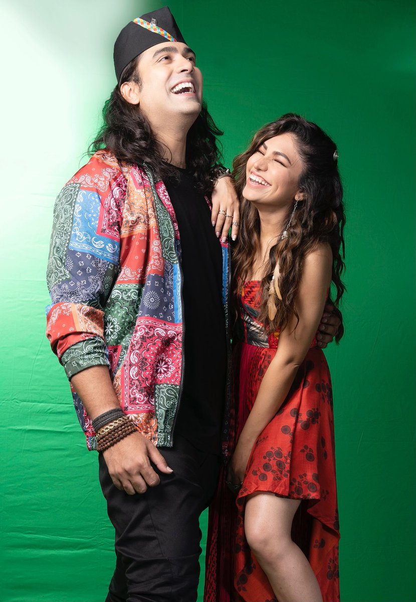 JubinNautiyal's tweet photo. तेरा चेहरा ❤️
Two happy souls are coming together to make u nostalgic ...
#StayTuned
@JubinNautiyal x @TulsikumarTK
#TSeriesMixtape #TSeriesMixtapeRewind #AmazonMusicMixTapeRewind #BhushanKumar @TSeries @AmazonMusicIN @AbhijitVaghani @khan_ahmedasas @SahasM https://t.co/oAIi5fbN3O