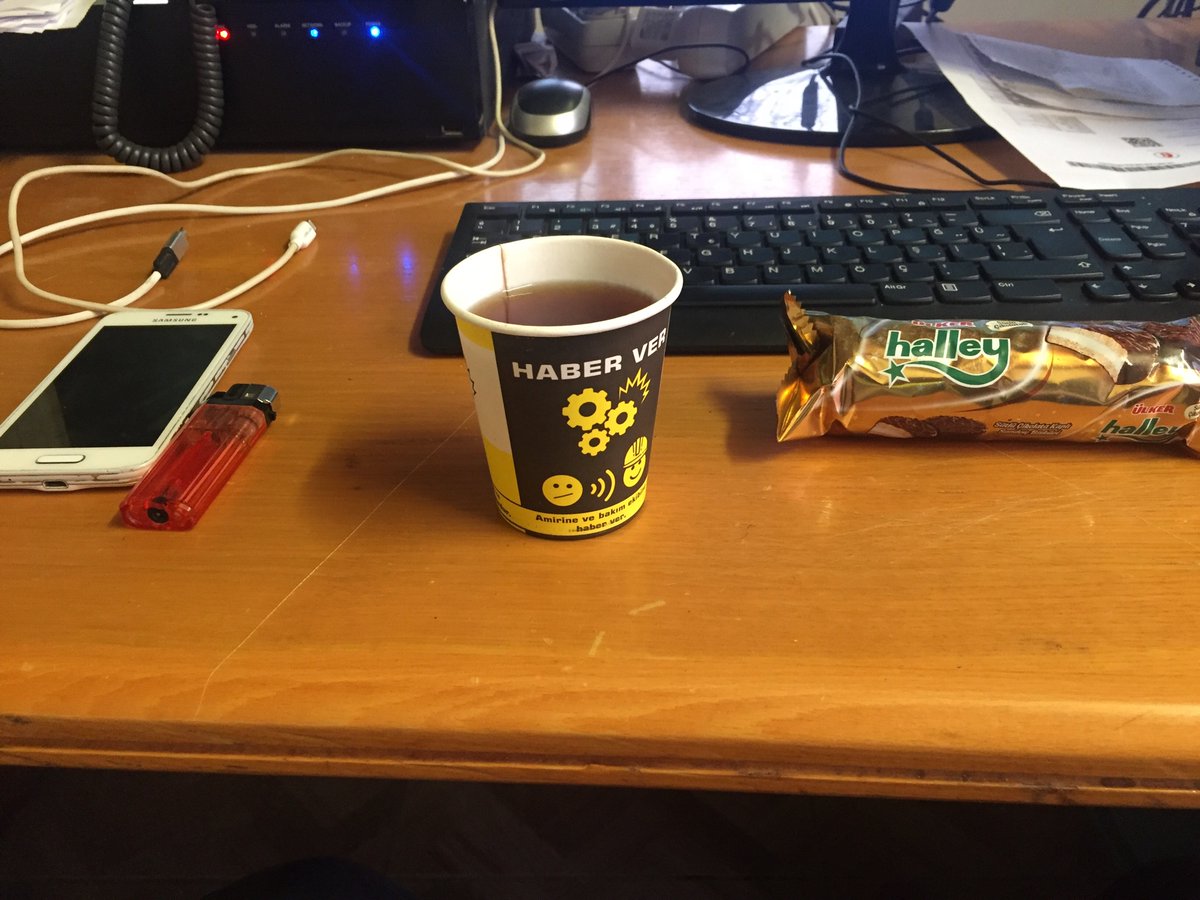 Bir pazar  sabahıydı
Ankara kar altında...yad edelim 
Ben gibi çalışanlara selam olsun🙏🙏🙏