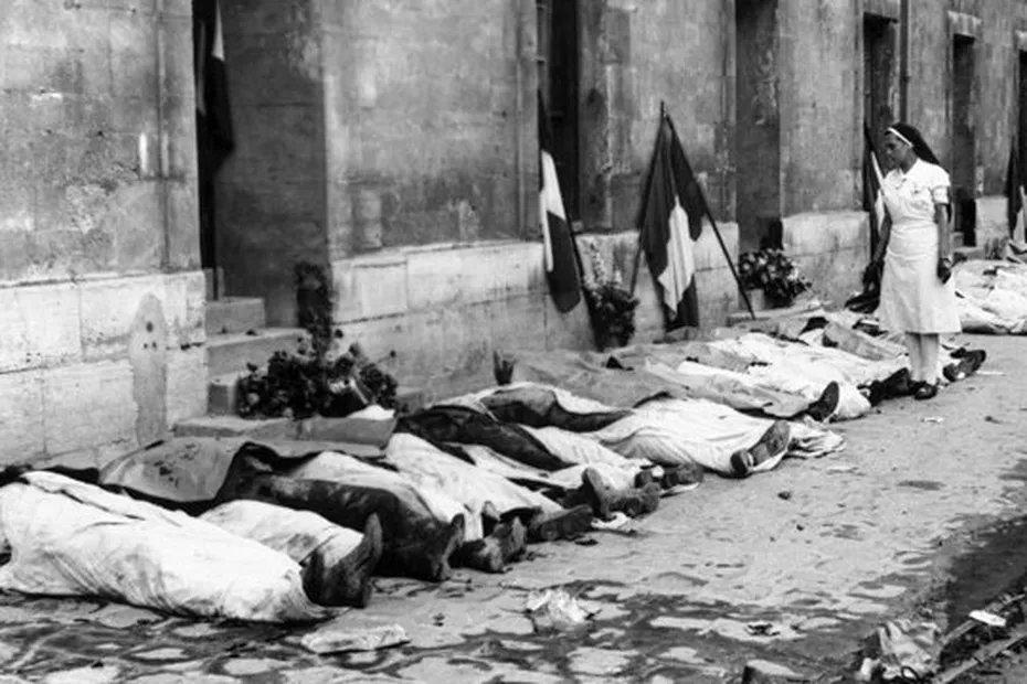 Le POURQUOI de ce port est clairement lié à la Libération de  @Paris.  Pour quels faits ? Il faut savoir que 167 policiers parisiens  sont morts dans les 7 jours de combat qui ont précédé la Libération de  @Paris le 25 août 1944.  #honneurAuxMorts  #mortsPourLaFrance  #respect
