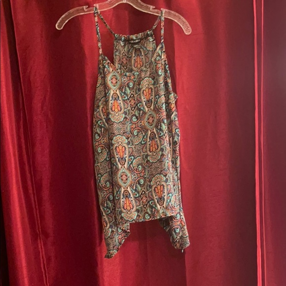 Awhit1979's tweet photo. So good I had to share! Check out all the items I'm loving on @Poshmarkapp from @Virgini30149882 #poshmark #fashion #style #shopmycloset #zenobia #stoosh #knoxrose: https://t.co/Oh7Uk3AsoF https://t.co/U28SMcgvcI