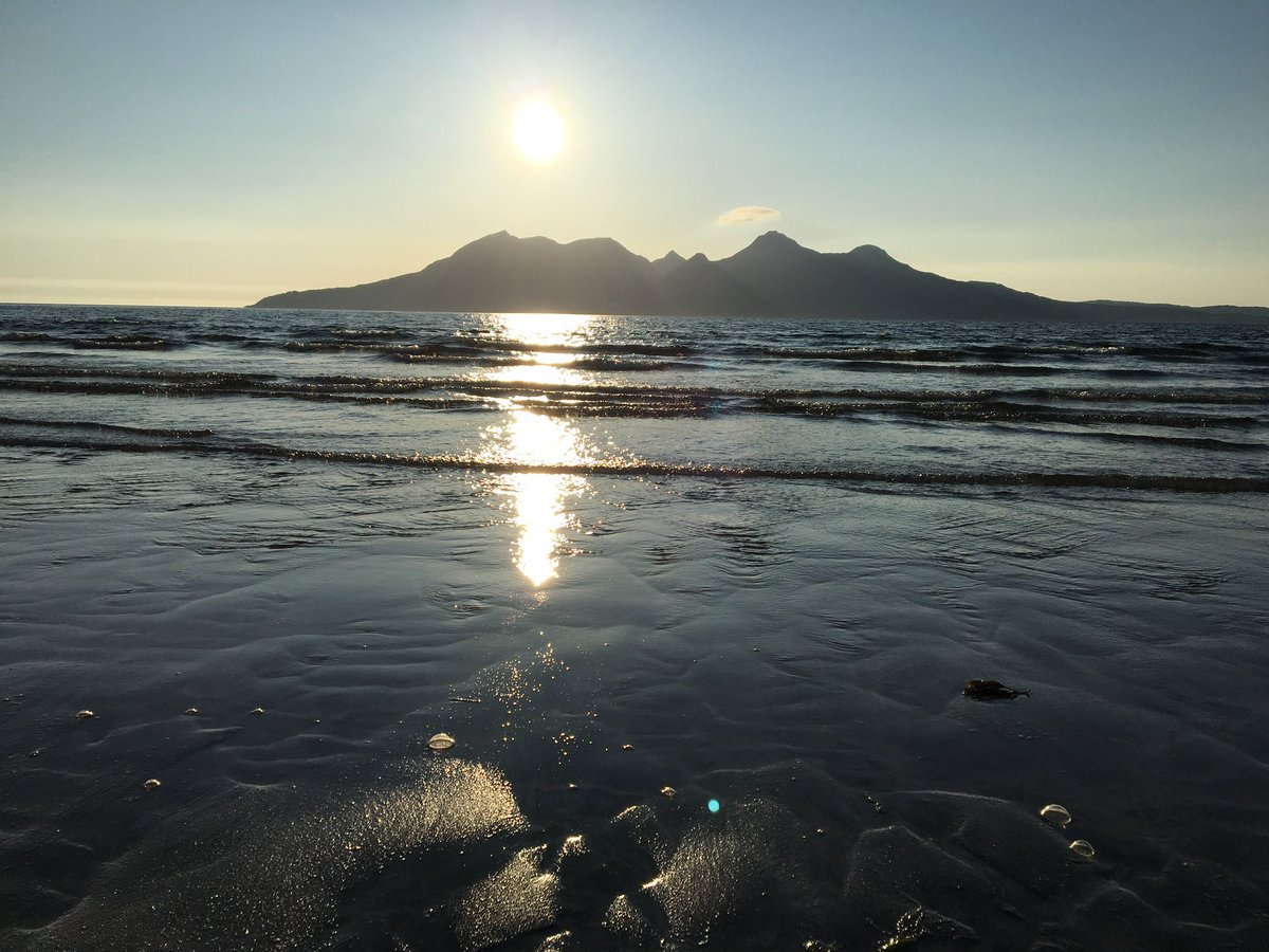 samsearchdog's tweet image. Catching up on #TuneWithAView ....fantastic backdrop &amp;amp; amazing light 🏴󠁧󠁢󠁳󠁣󠁴󠁿💛