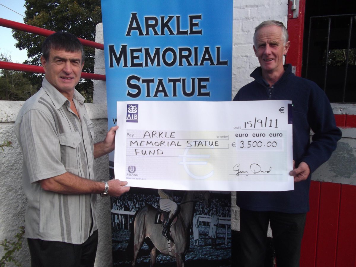 DreaperRacing's tweet photo. We were so sorry to hear of the passing of Gerry Dowd. Gerry worked with us at Greenogue for many years and partnered Brown Lad to win the 1978 Irish Grand National at @Fairyhouse. He also rode in the legends race at @BellewstownRace in aid of the Arkle memorial statue in 2011. https://t.co/hA83fSKyOH