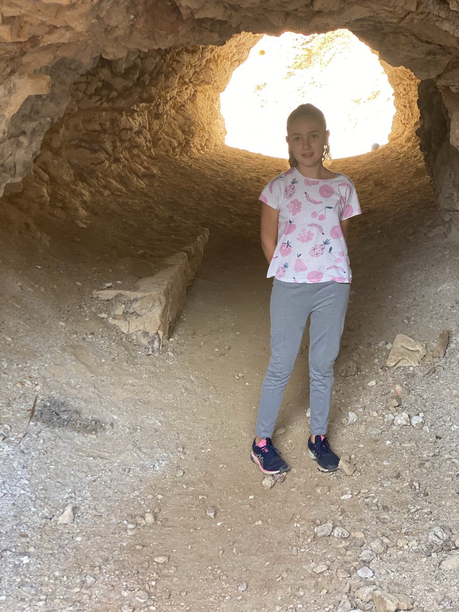 marikilla_88's tweet photo. Felicidades a mi flamenca por tus 12 años!! Hoy toca darte una Sopresa!! Felicidades tata te quiero mucho🎂🎂🎂💃💃💃💃😍😘 #Sobrina #Paula #MiFlamenca #12Años https://t.co/cX3KCZ1ujr