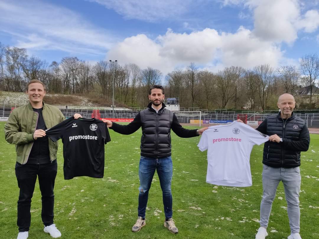 Suat Tokat wird neuer Trainer der Schwarz-Weißen

facebook.com/76726356331618…