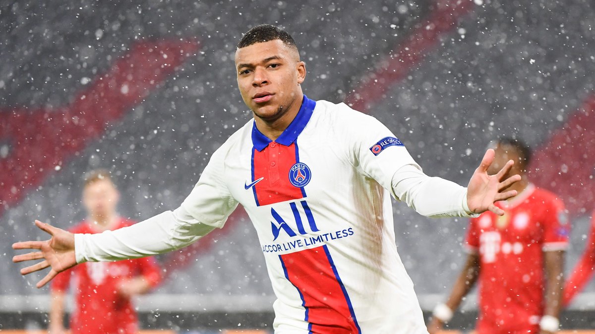  INFOS TELEFOOT ! L'état actuel et les détails des négociations de la prolongation de Mbappé au PSG, les pistes potentielles ciblées par le club pour le remplacer en cas d'un éventuel départ : le point avec toutes les infos détaillées de  @JulienMaynard 