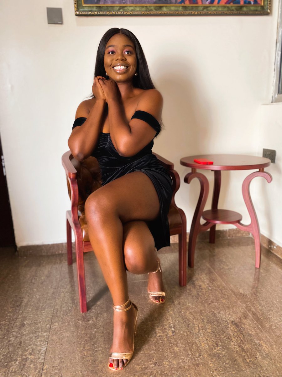 ofuchinyelu's tweet photo. Birthday girl 🎁🎉💝 https://t.co/VkGihHrqAj