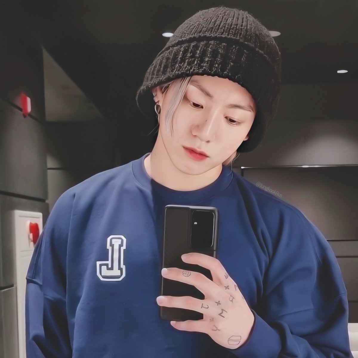 JungkookRus's tweet photo. Just came to say I love you https://t.co/W72Qzdn53C