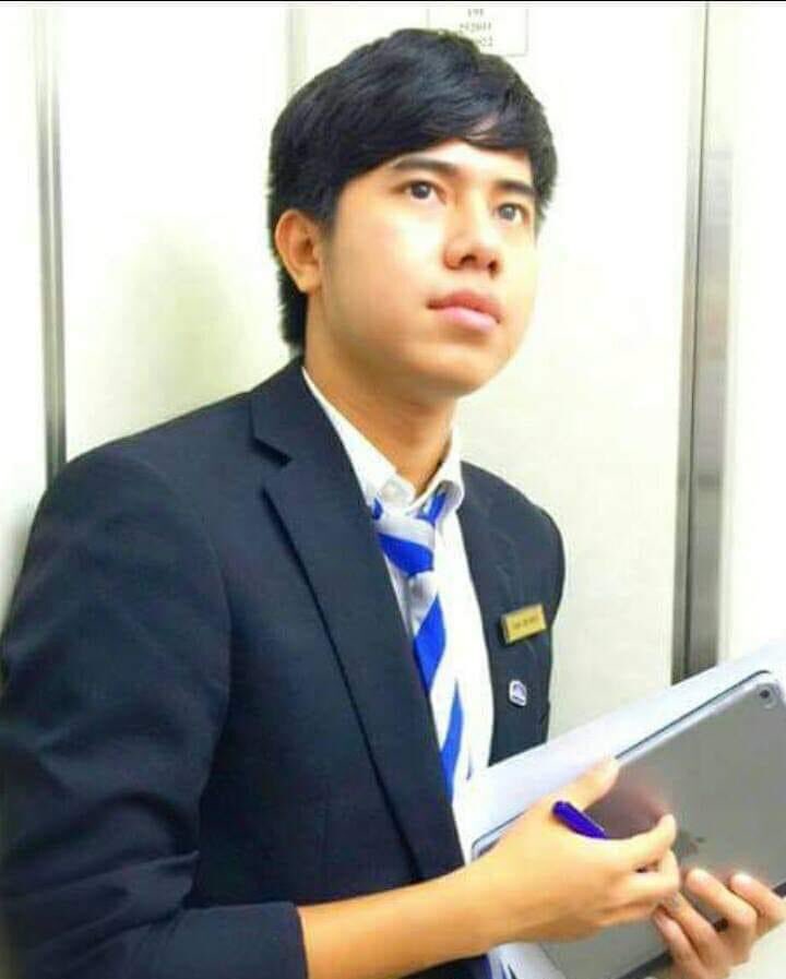 nslwin's tweet photo. North Okkalapa, Yangon: Apr 10 at 1pm

Ko Zin Moe was abducted by Terrorists (#Myanmar security forces). They looted 18 millions Kyats, a laptop, a camera, a bicycle and many other valuable things. 

#Apr11Coup #WhatsHappeningInMyanmar #MilkTeaAlliance 1/2 https://t.co/KiWENHGKPH