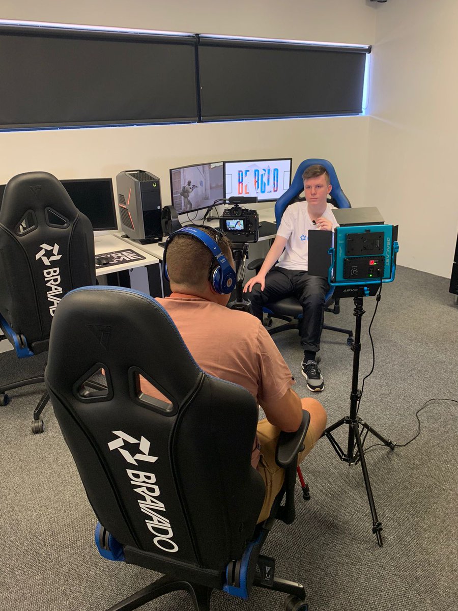 A little content shooting and laxxing' with some of the family @ our new premises over this weekend!

#bringthebravado #bvdgaming #bvdalienware #bvdintel #bvddellgaming