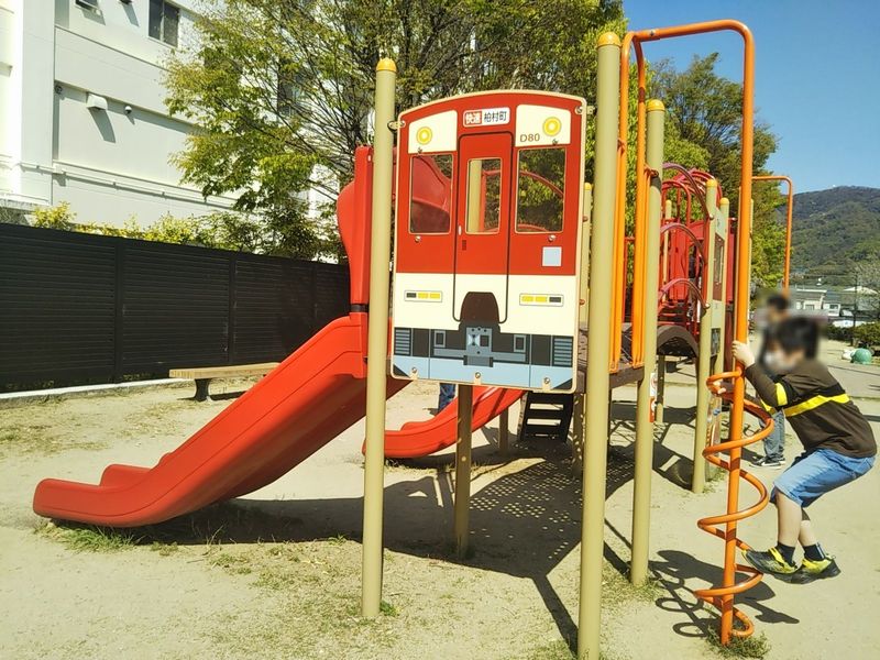 81 81 8a 81 9e ii Twitter Search