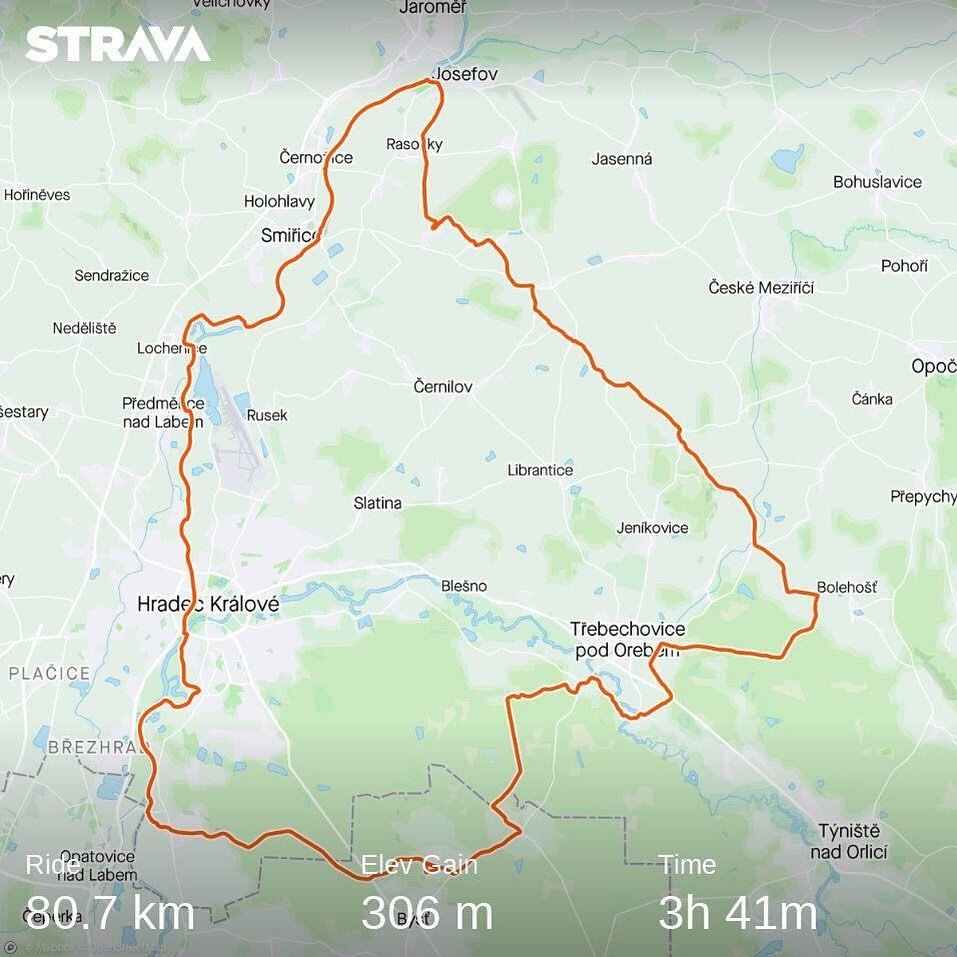 JaromirSille's tweet photo. ๐ดโโ๏ธ #80km #sundayride #windyride #jiznivitrjetakykruty #mtbride #scottscale https://t.co/v0bML6V7jT https://t.co/USNJy5wBqb