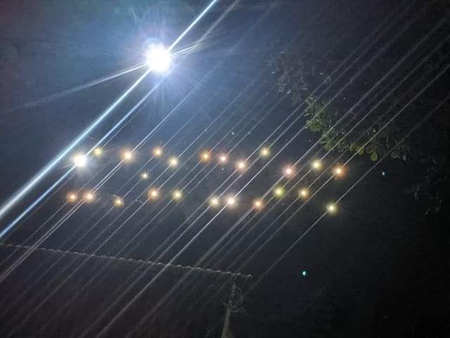 mj_2mj's tweet photo. Myanmar's pro-democracy protesters launched a “Flash Strike,” aiming flashlights into the night sky across the country as a way of signaling their rejection of the dictatorship at 9:00 PM to 9:15 PM on April 11.

#WhatsHappeningInMyanmar
#Apr11Coup https://t.co/daFup0FME4