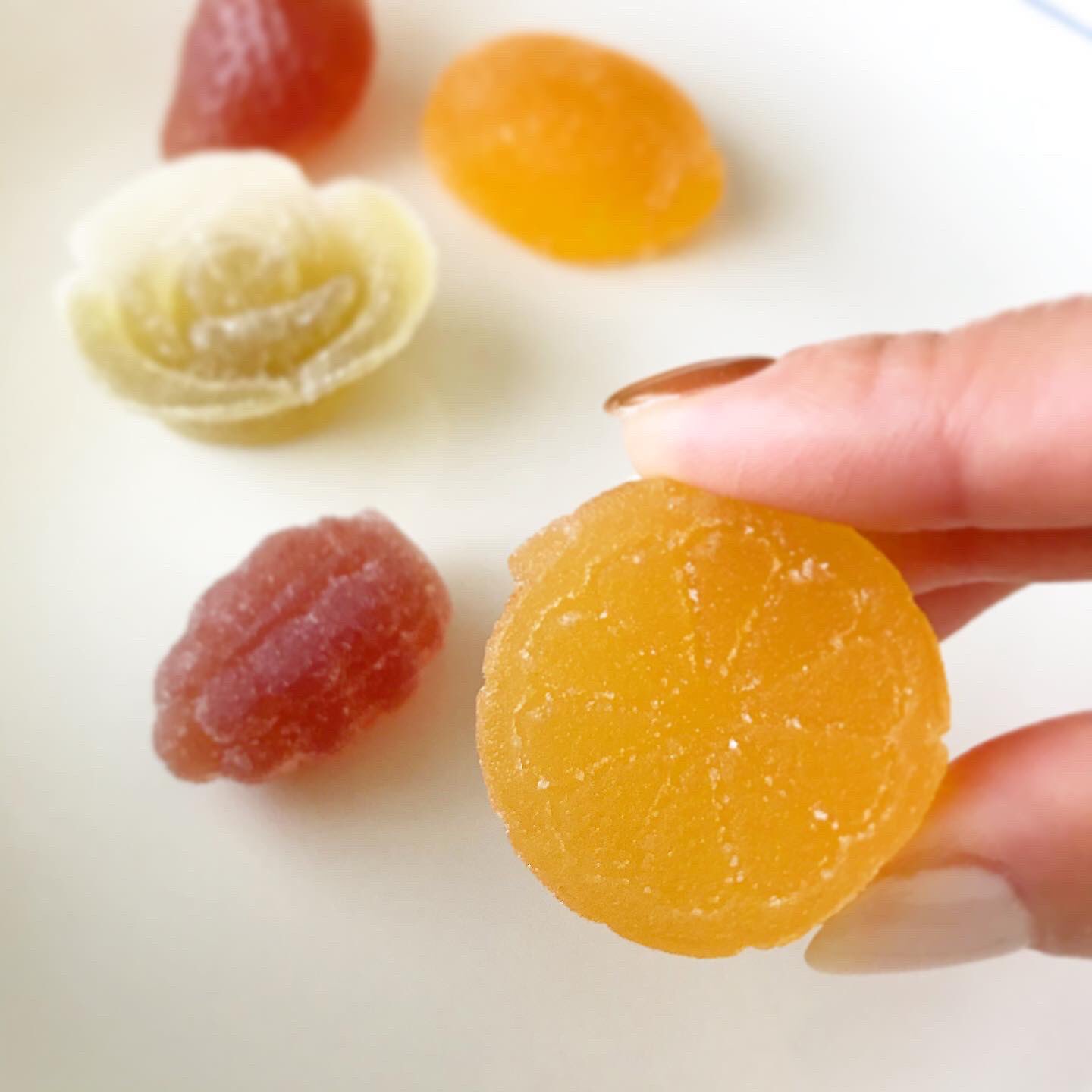 Sakura Pa Twitter 彩果の宝石っていうフルーツゼリーをもらいました 形がめっちゃ可愛い 色んな味があるけど どれも結構甘い 美味しくて次から次へと手が出て すぐになくなっちゃった 彩果の宝石 フルーツゼリー トミゼンフーヅ おうちカフェ おうち Sakura Pa Twitter 彩果の宝石っていうフルーツゼリーをもらいました 形がめっちゃ可愛い 色んな味があるけど どれも結構甘い 美味しくて次から次へと手が出て すぐになくなっちゃった 彩果の宝石 フルーツゼリー トミゼンフーヅ おうちカフェ おうち