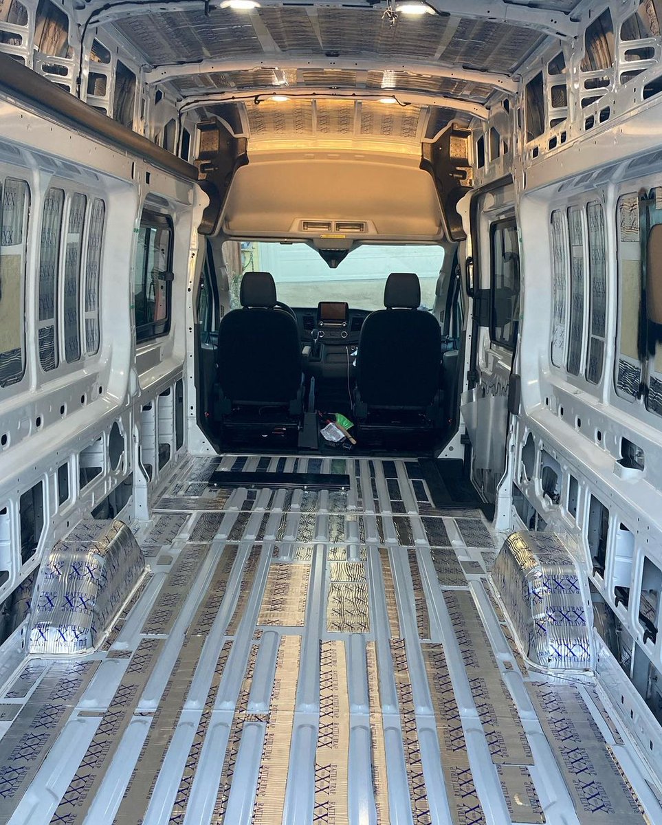 ExploreVanx's tweet photo. Before and After 📸SWIPE ->. 2020 Ford transit build. Adventures this #freedomvessel will provide them makes me 😃. 📸 @freedomvessel https://t.co/AdYqnRmgBg https://t.co/LR1bvm2WVU