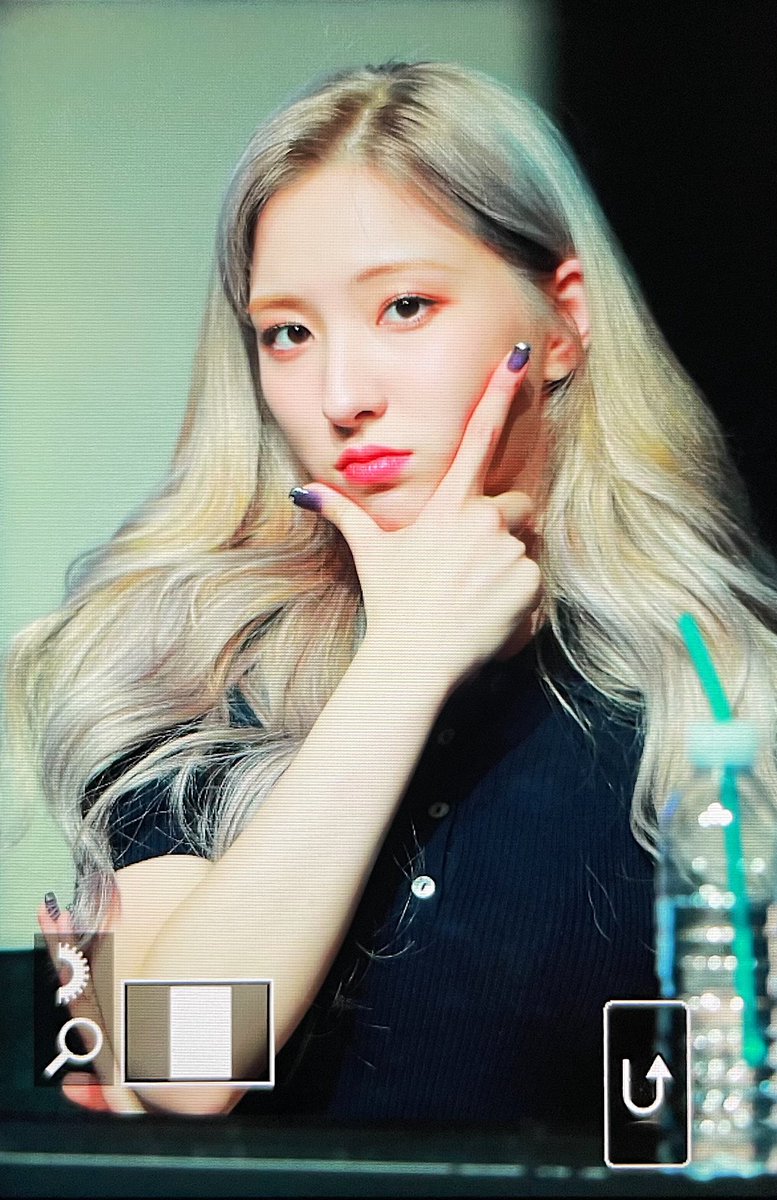percent27_'s tweet photo. 210411
#은서 #우주소녀 #WJSN #손주연 #언내추럴 https://t.co/OVyW6rBOKm