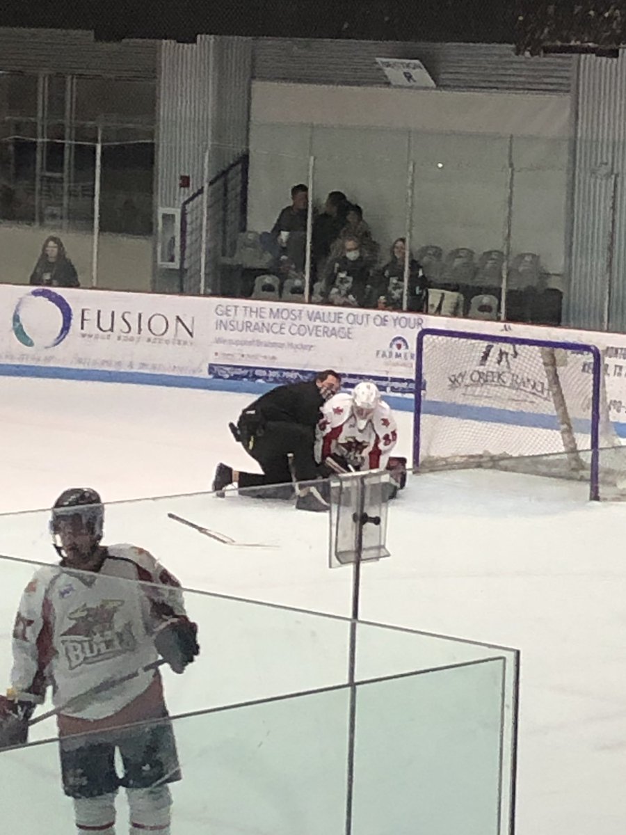 mnhopper1s's tweet photo. Thanks to @dillon_atc_emt for letting me hang out tonight and watch a little hockey. Definitely a different environment! Bulls came back from an early deficit to get a big win! Keep them safe my friend! #AT4ALL #ATWolfpack #ATTwitter https://t.co/vF431ecD1a
