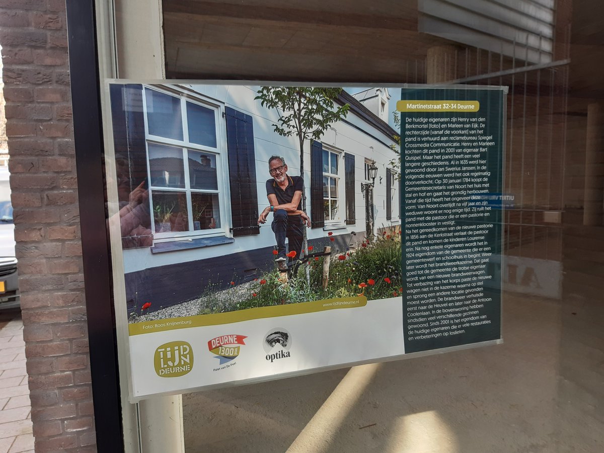 Heb jij de Fotoroute #Deurne1300 al gezien? In 50 etalages in 't centrum hangen foto's van mooie panden en hun bewoners &amp; verhalen. Foto's gemaakt door <a href="/fcoptika/">FC Optika</a> Bestel de gratis routefolder bij VVV Deurne vvvdepeelshop.nl/webshop/routes… of pik de route op <a href="/italiaijsdeurne/">ijssalon italia</a> of <a href="/FokaDeurne/">Foka Deurne</a>