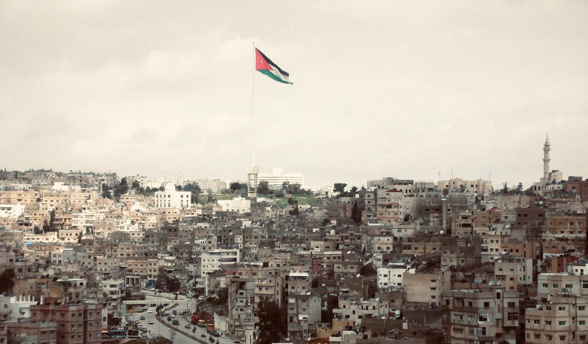 EmbEspJordania's tweet photo. السفارة الأسبانية في #عمان تبارك لجلالة الملك عبد الله الثاني وللشعب الأردني بمناسبة الذكرى المئوية الأولى للدولة الأردنية. اطيب التمنيات بهذه الذكرى السعيدة
🇯🇴
#100YearsOfJordan #الأردن #مئوية_الدولة_الأردنية https://t.co/W5N92hFHJS