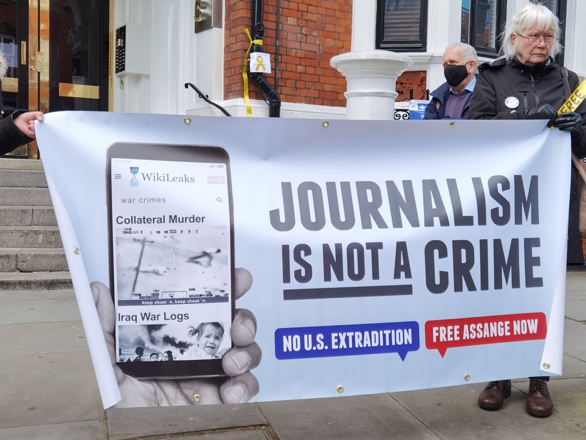 Emmy  @greekemmy has a message for Alan Duncan."Journalism is not a crime!"