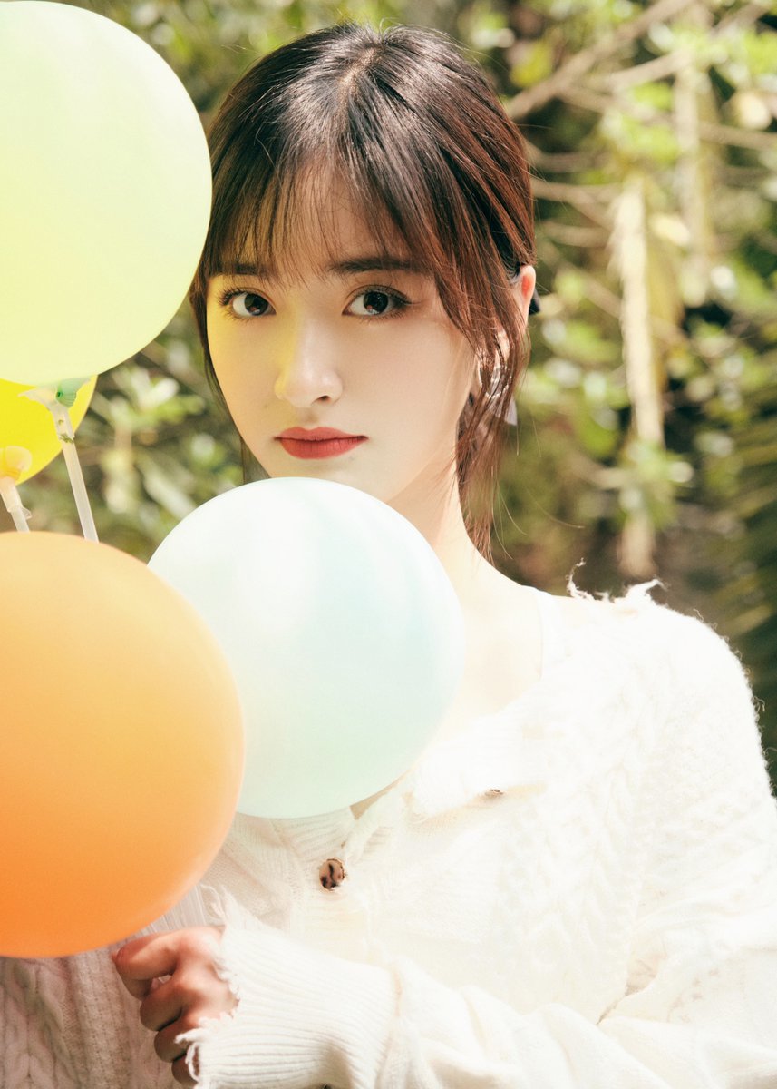 Tea_Teya_'s tweet photo. [2 of 2]

月月, do you have any idea how gorgeous you are? 😍✨

#ShenYue Studio 
#沈月 https://t.co/iJXSetfnjX