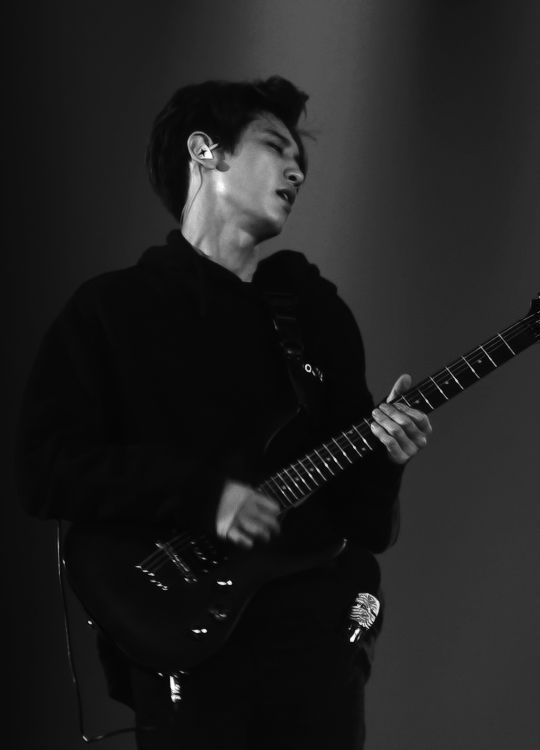 𝐆𝐚𝐥𝐚𝐤𝐬𝐢 𝐕𝐚𝐧 𝐊𝐚𝐢𝐝𝐞𝐧 -kinda i/a tweet media