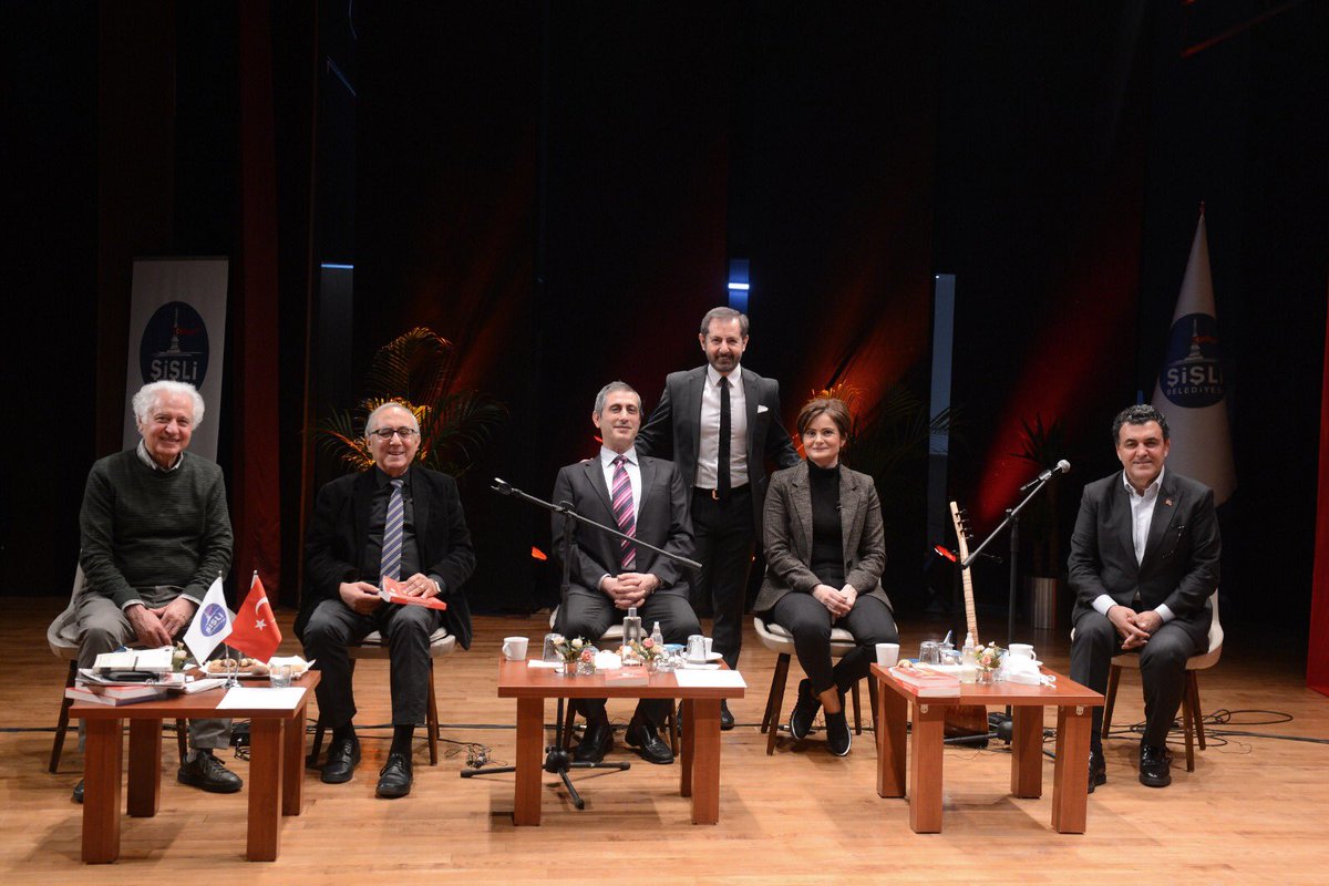 muammerkeskin75's tweet photo. Bu dünyadan bir Ümit Kaftancıoğlu geçti.
@Serhan_Asker’in hazırlayıp sunduğu Görkemli Hatıralar programında Cumhuriyet aydını Ümit Kaftancıoğlu’nu andık. Ümit Kaftancıoğlu’nun adını alçaklar tarafından katledildiği sokağa vererek sonsuza kadar yaşatacağız. https://t.co/XGaydmE9P3