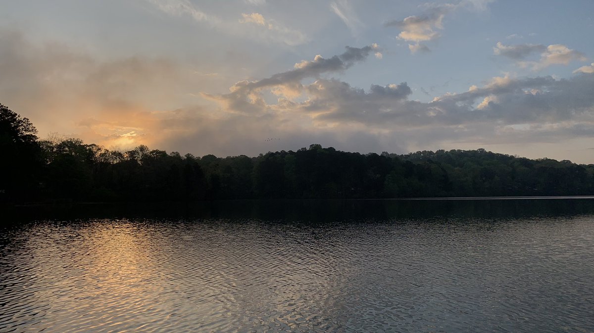 Sunrise Stone Mountain Lake. #GaWx <a href="/GoodDayAtlanta/">Good Day Atlanta</a> <a href="/Fox5Kaitlyn/">Kaitlyn Pratt</a> @RyanBeesleyFox5