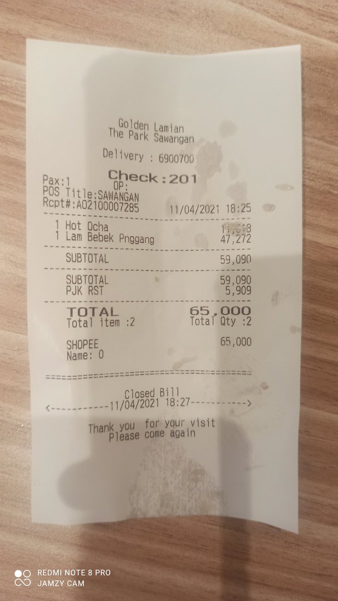 Kena prank golden lamian guenya.. mie nya cuman 3 suap doang.. ampun dah..

#theparksawangan
#goldenlamian