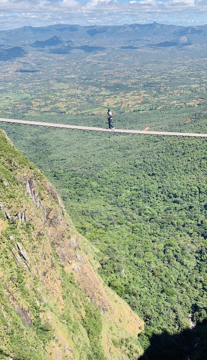 terrymap1's tweet image. Mutarazi SkyWalk❤️❤️. The beautiful 🇿🇼🇿🇼🇿🇼@ZtaUpdates @ZimBho_Official . Press the heart button for Zim🇿🇼🇿🇼