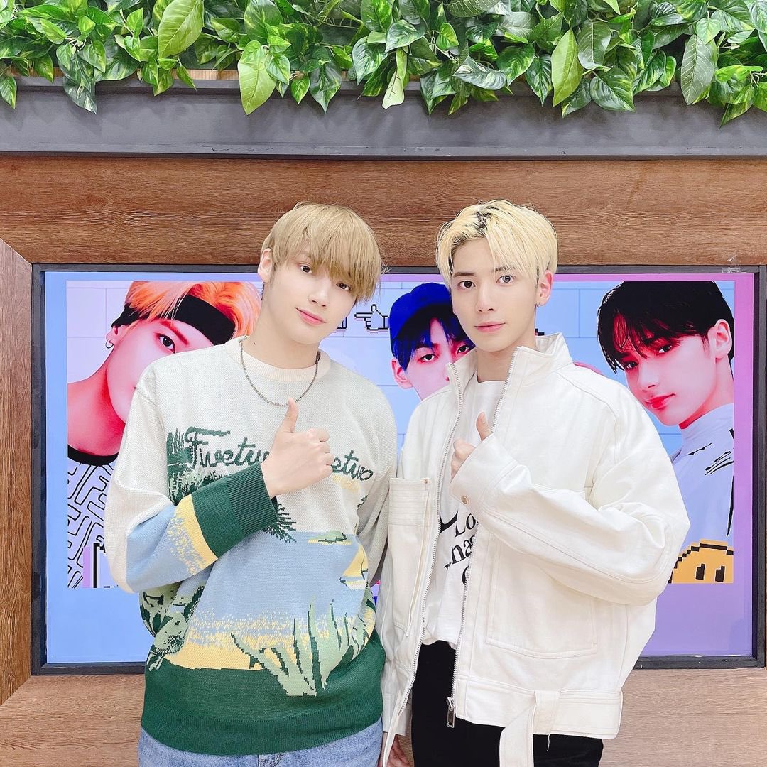 txt_sarangdan2's tweet photo. 210411 #투모로우바이투게더 경청 인스타그램 (2) https://t.co/XDiPUtWwOk