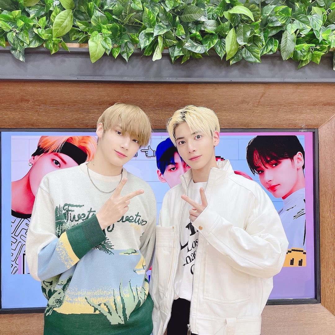 txt_sarangdan2's tweet photo. 210411 #투모로우바이투게더 경청 인스타그램 (2) https://t.co/XDiPUtWwOk