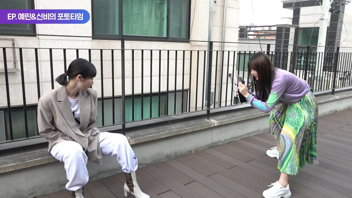 sourcemusicFS's tweet image. #여자친구스탭

📺 #리얼리티 
GFRIEND&apos;s #MEMORIA 
우당탕탕 토크쇼 Behind

* 해당 영상은 멤버십 전용 입니다.
* 자세한 내용은 위버스 - 미디어 탭에서 
확인해주시기 바랍니다.