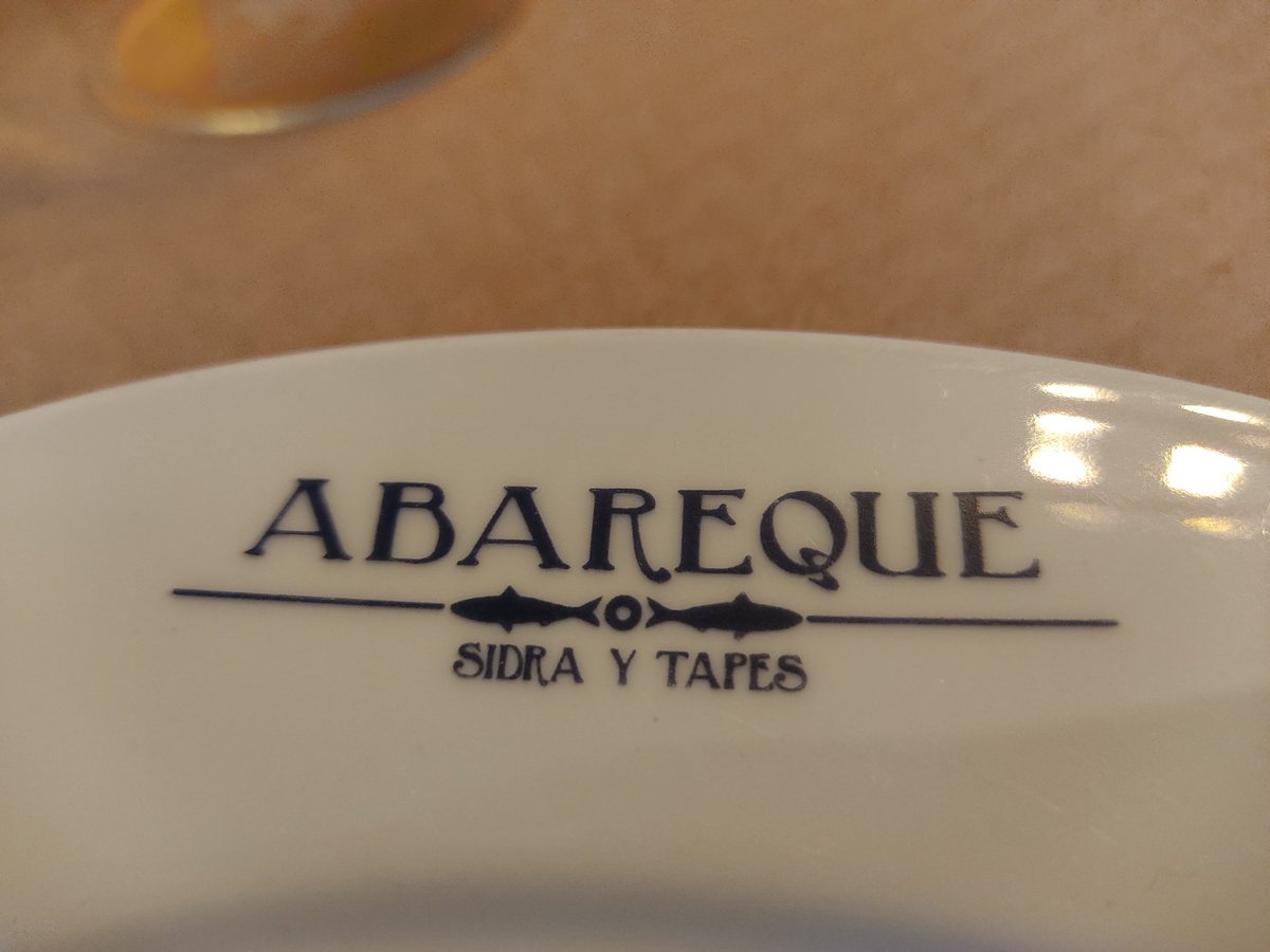 Entós, anque'l tiempu nun acompañe, escoyí bon día pa comer equí. 😋