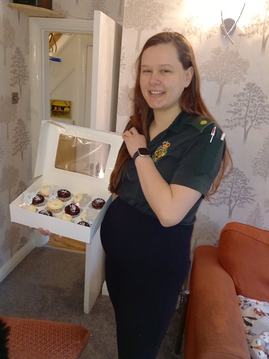 I've been a bit quiet on twitter recently and I'm sorry to say its only going to get quieter from here! 

Thanks to the fab Maternity &amp; leave policies I'll be off now until June 2022... thanks for all the support twitter 💚

Heres to my next big adventure 🤰
Out of office - on ✅