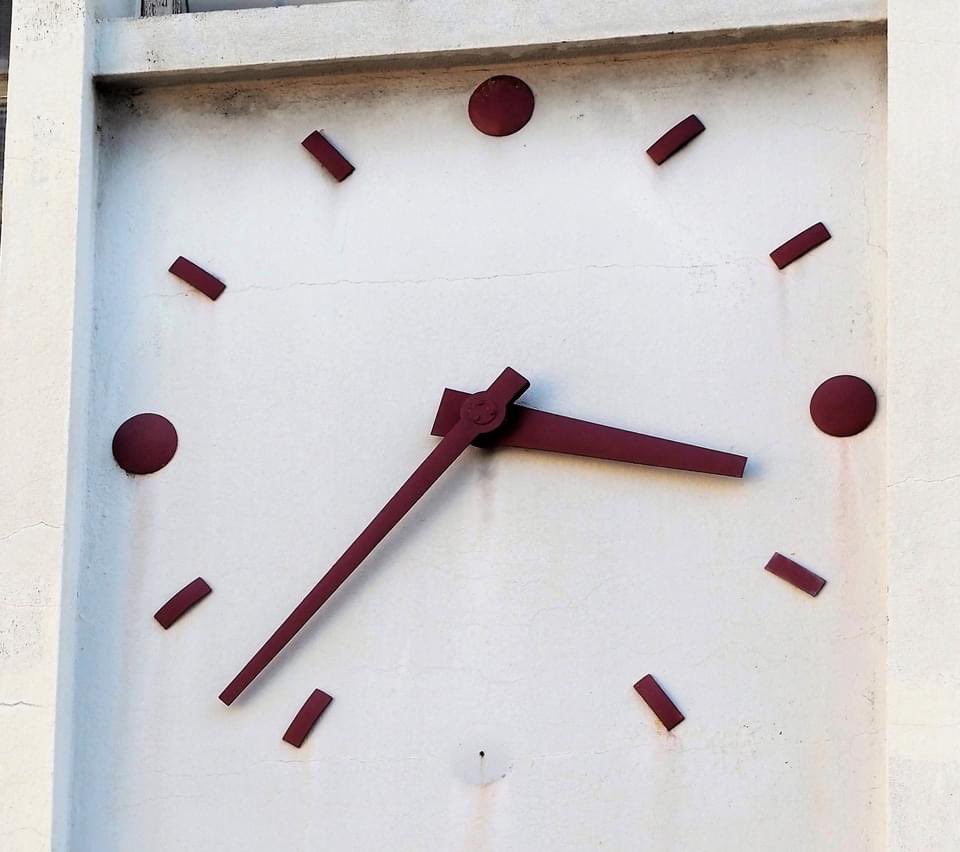 MikaelDemenge's tweet photo. Quelques horloges de #Besançon, ville du #Temps ... dans l’ordre : Casino / St-Jean / Synagogue / Rue des Villas Bisontines / Musée des Beaux-Arts / Ancien Conservatoire / Mairie.
Photo du groupe Facebook « Besançon j’aime ma ville »❤️ par Dina Jabbour. https://t.co/1WBSYG6zAz