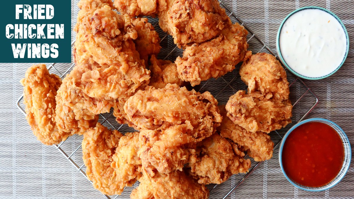 decipeofficial's tweet photo. Make you Ramzan special with this Crispy Fried Chicken Wings.

Recipe 👉 https://t.co/3SmuDc9LTd

#crispychickenwings #friedchickenwings #chickenwings #friedchicken #chicken #Food #Foodie #Foodies #Cooking #decipe #Ramadan2021 #Ramadan #Ramzan #Ramzan2021 #Iftar https://t.co/KwOXQCGdE0