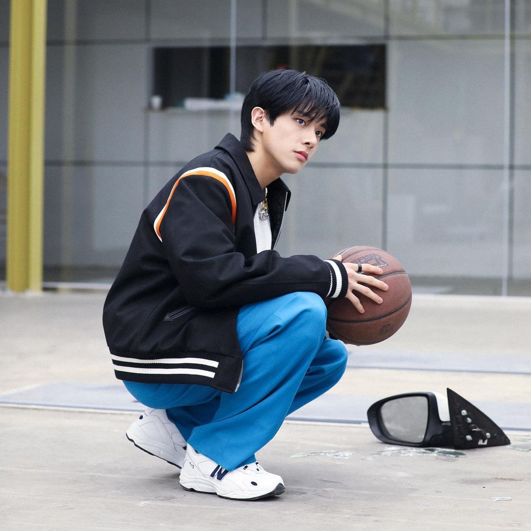 connect_latam's tweet photo. 📸[INSTAGRAM] 110421

:: EN-roll ::
@ BORDER : CARNIVAL Concept Photo (DOWN ver.)

4/10 #HEESEUNG #희승

#ENHYPEN #엔하이픈 #EN_behind #EN_roll #BORDER_CARNIVAL #DOWN @ENHYPEN_members https://t.co/lyK77c15Fk